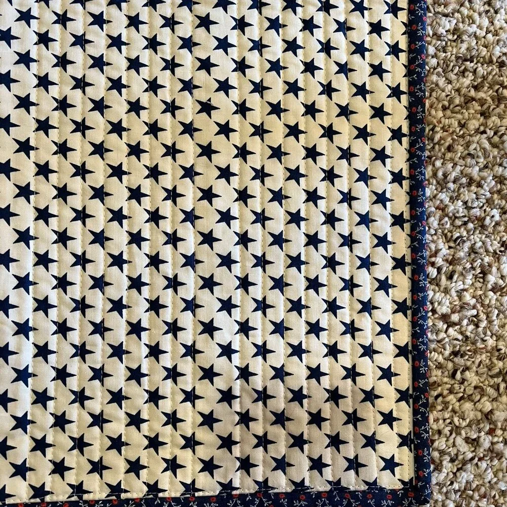 New Handcrafted Americana Lap Quilt or Throw in Red, Cream & Navy Blue - Picture 3 of 9